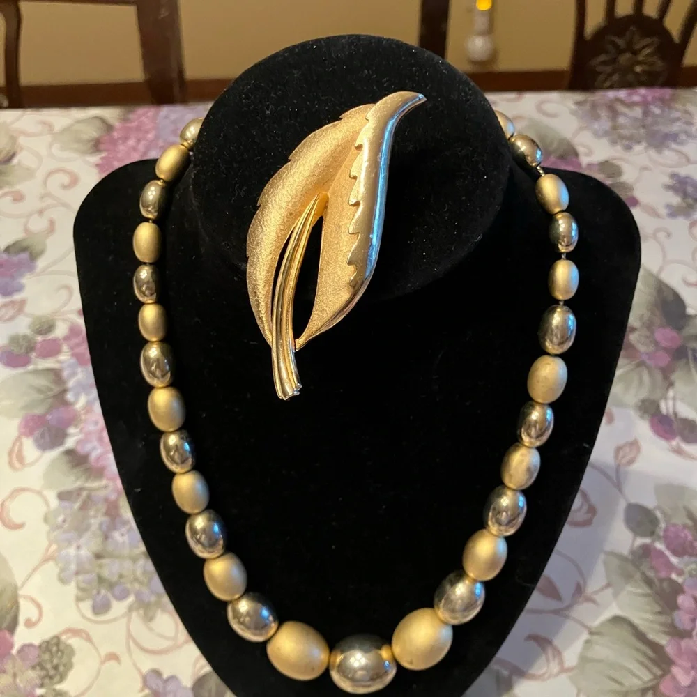 KOREAN STAMPED VINTAGE GOLD NECKLACE AND MATCHED BROOCH EARLY PIECE - Picture 16 of 16